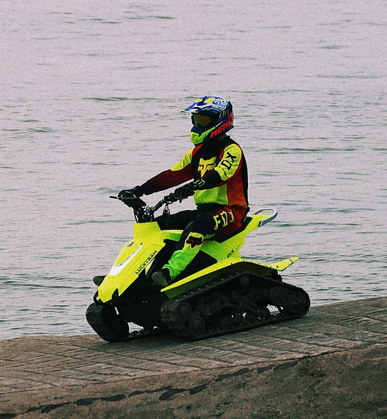 72V Green Energy Etv-Tank Dual Tracked ATV untuk Pengembaraan Solo